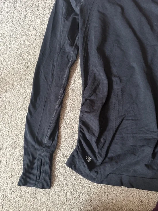 Athleta long sleeve activewear top - Picture 3 of 4